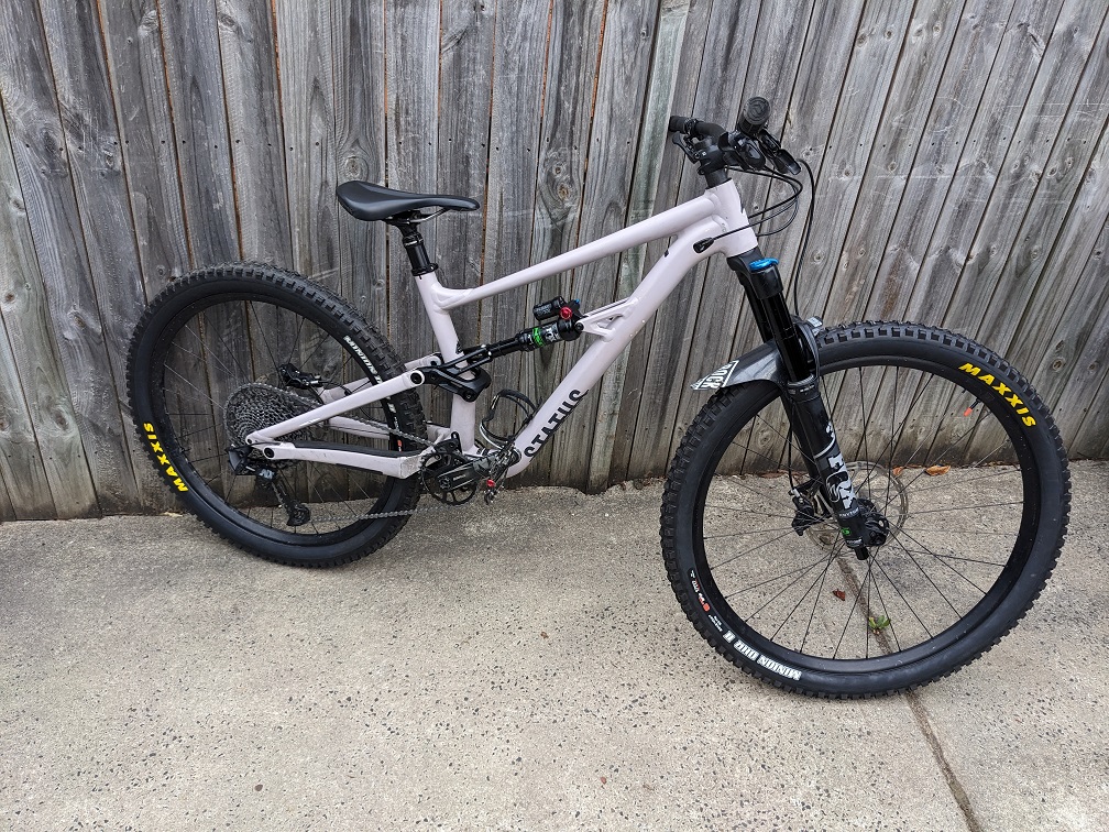 Upper Mountain Bikes - Bike: Specialized Status