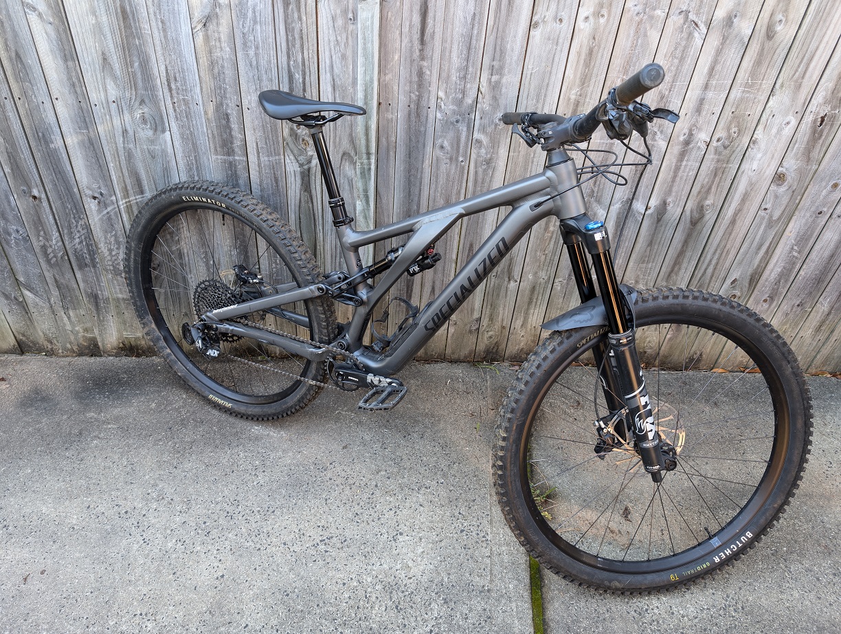 Upper Mountain Bikes - Bike: Specialized Stumpjumper